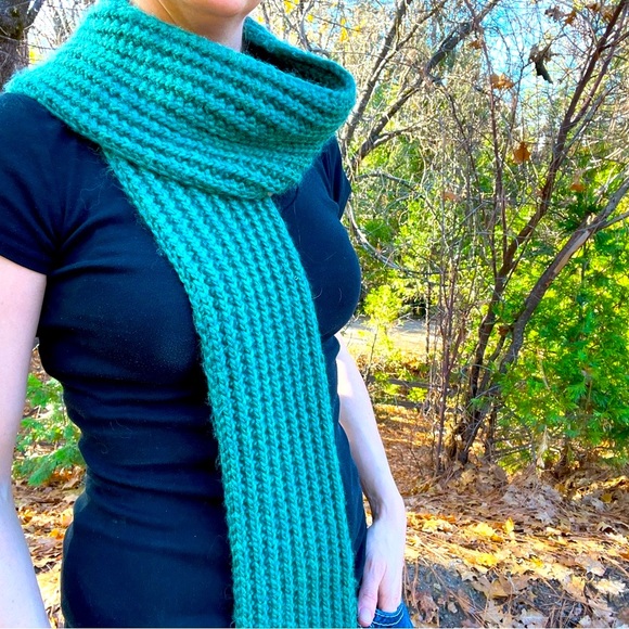 Hand Knit Merino Wool Scarf - Picture 1 of 7
